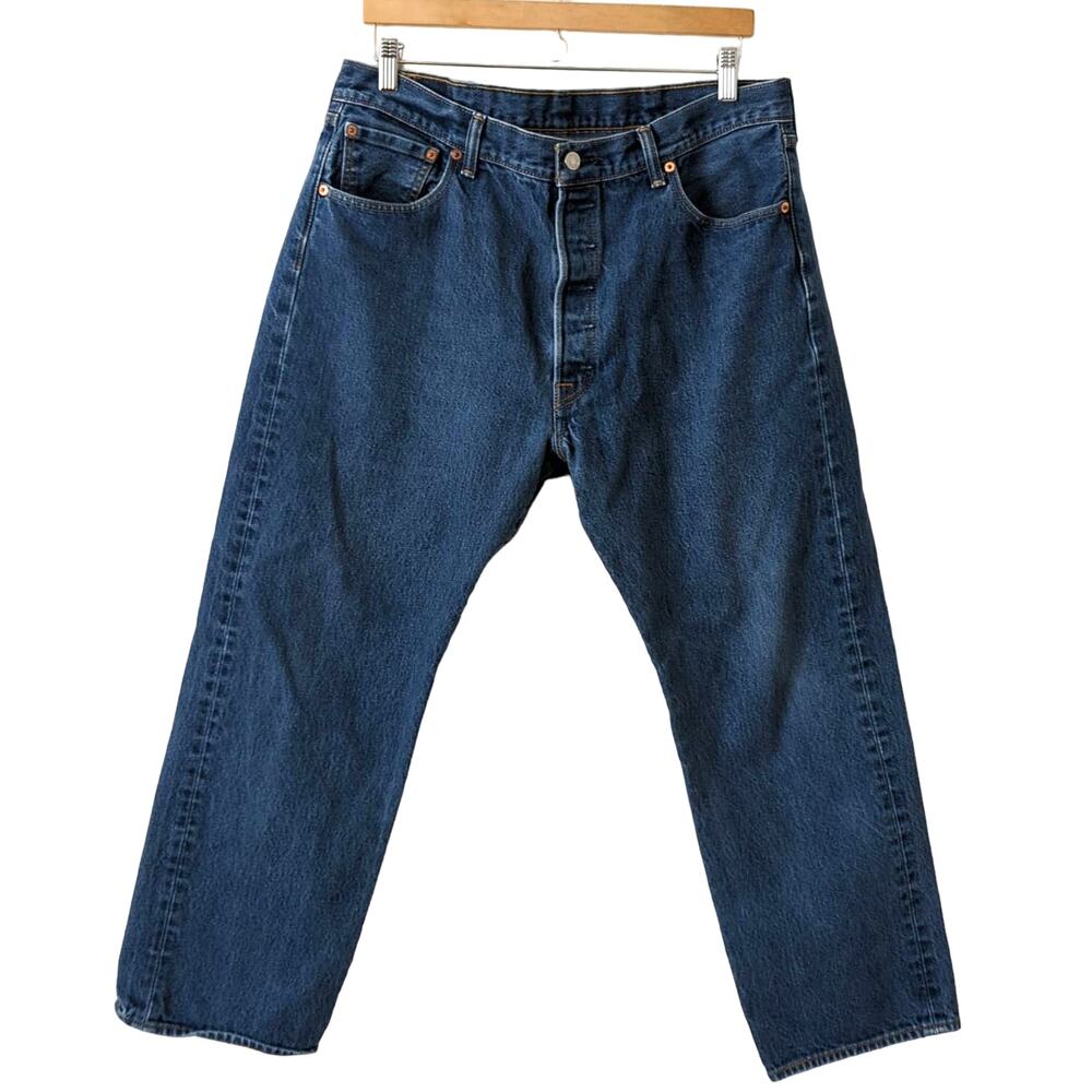 Levi's Men's 501 Jeans‎ 38x28 100% Cotton Button Fly Denim Straight Leg
